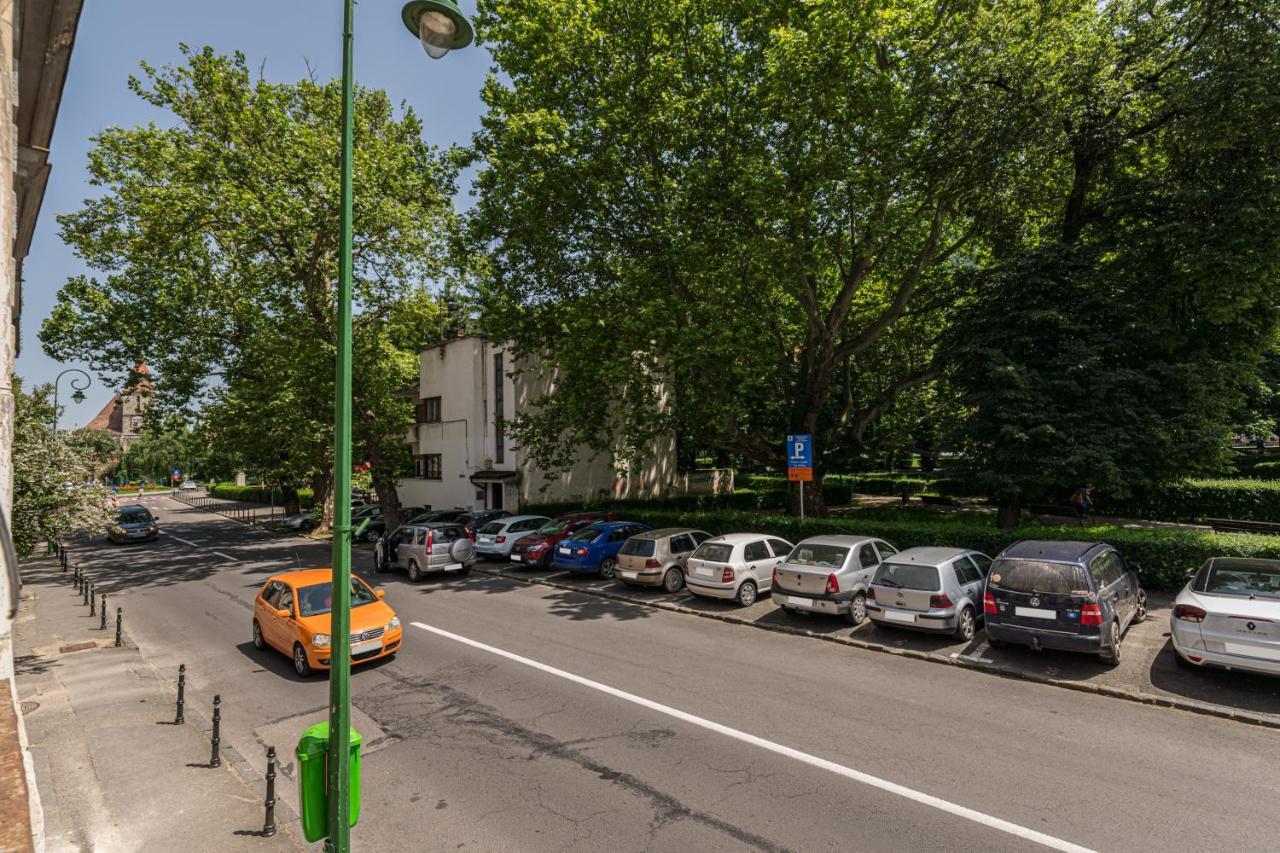 Sabin Apartments Private Parking Брашов Екстер'єр фото
