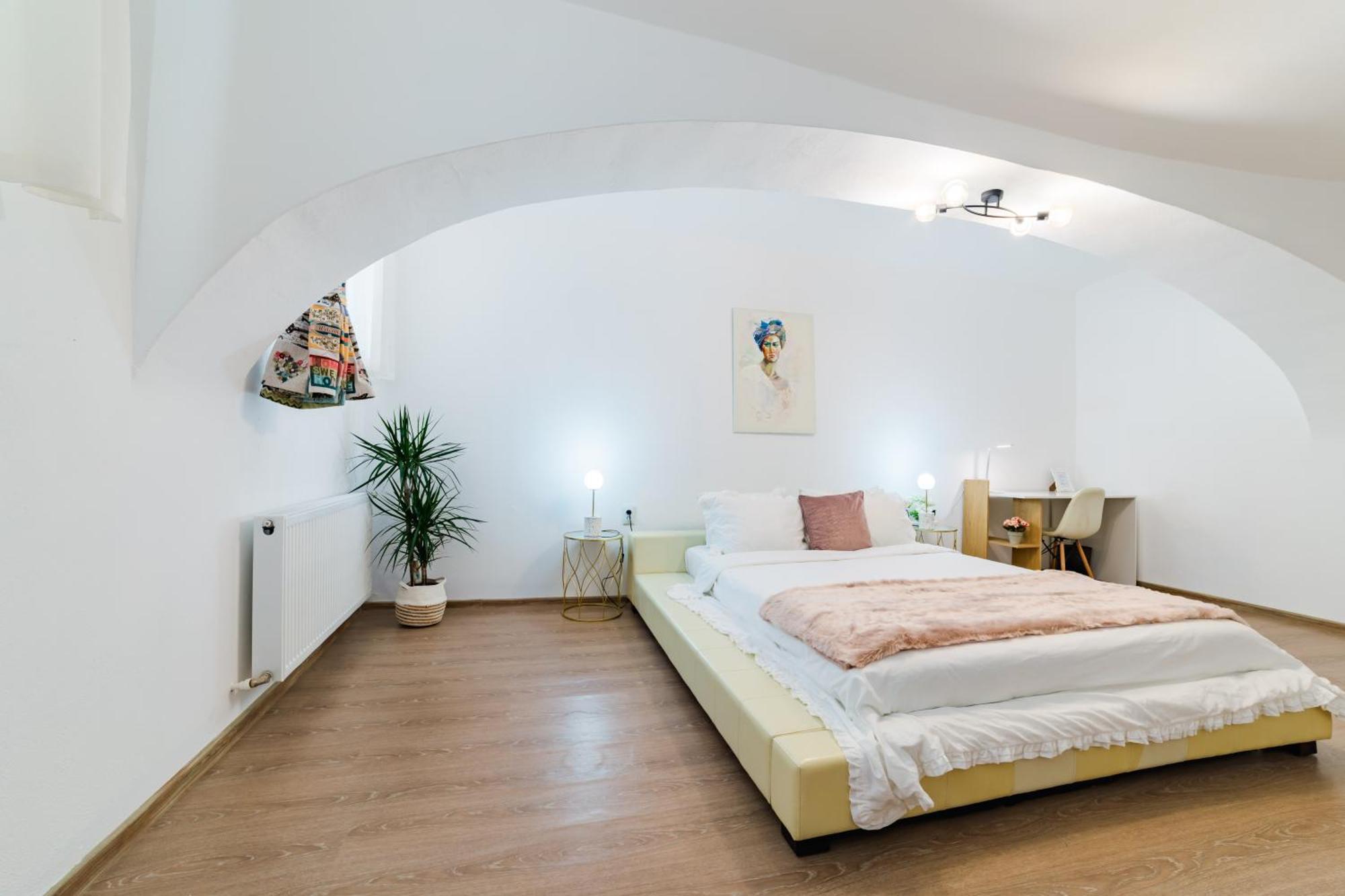 Sabin Apartments Private Parking Брашов Екстер'єр фото