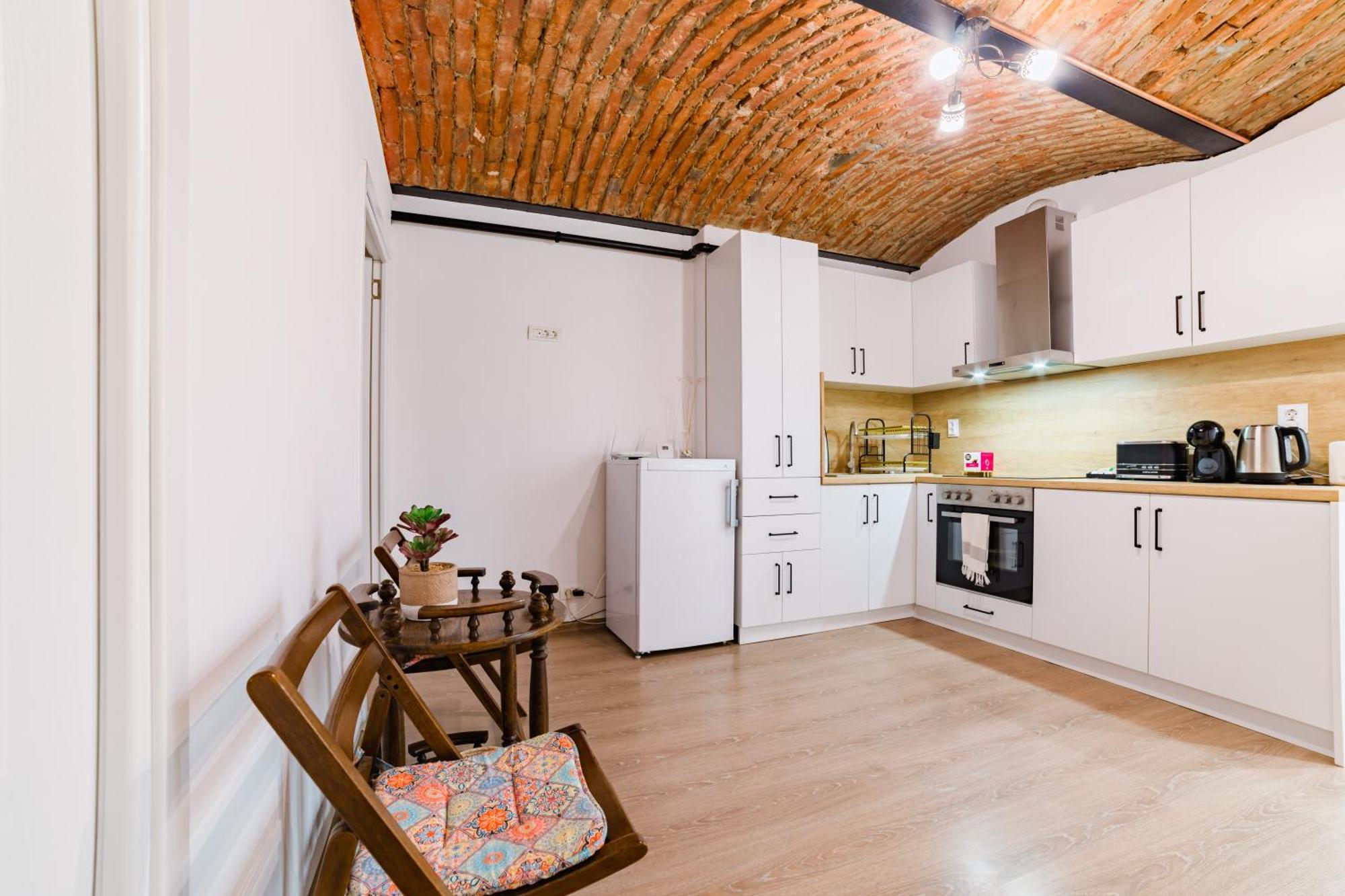 Sabin Apartments Private Parking Брашов Екстер'єр фото