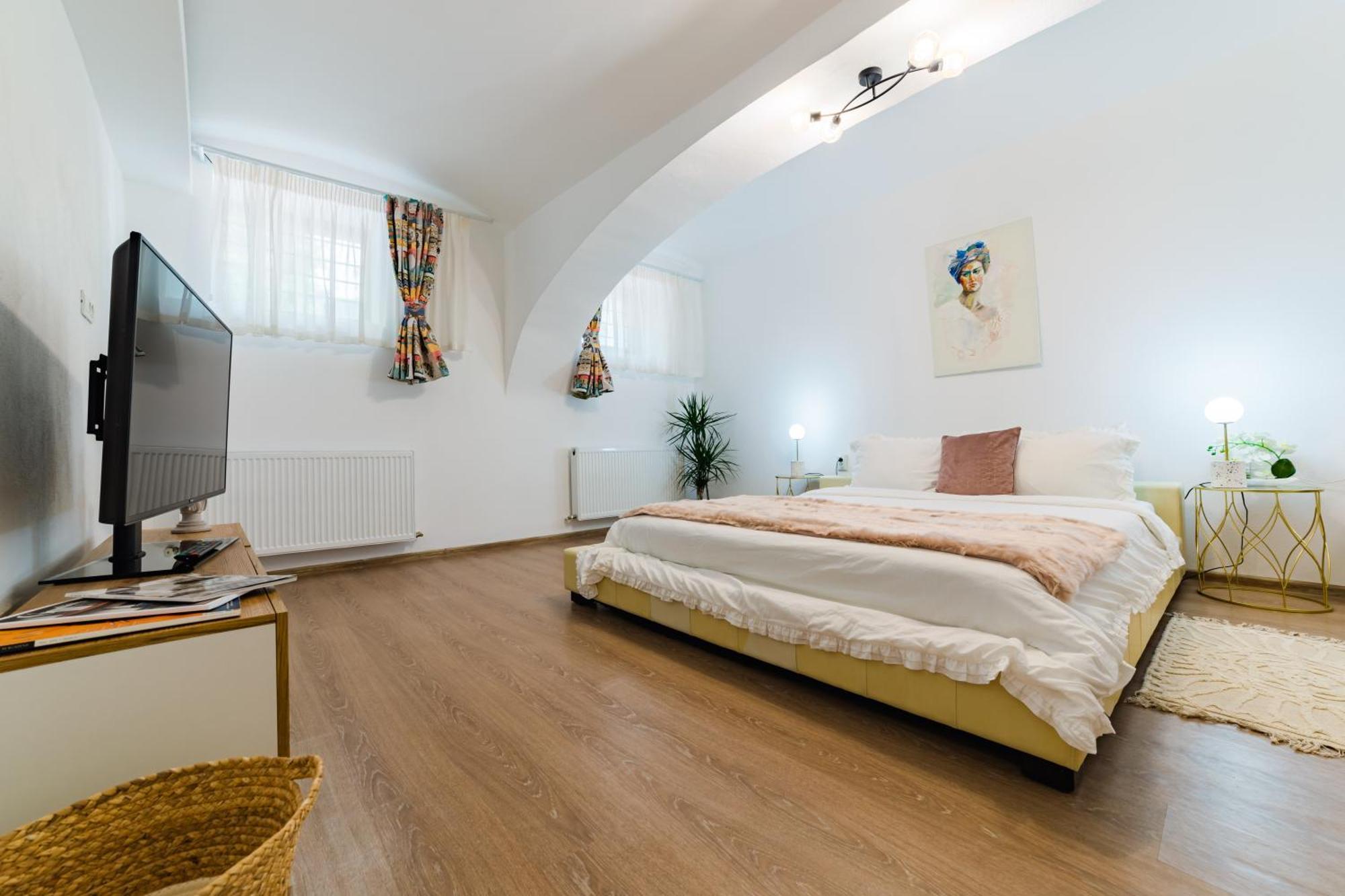 Sabin Apartments Private Parking Брашов Екстер'єр фото