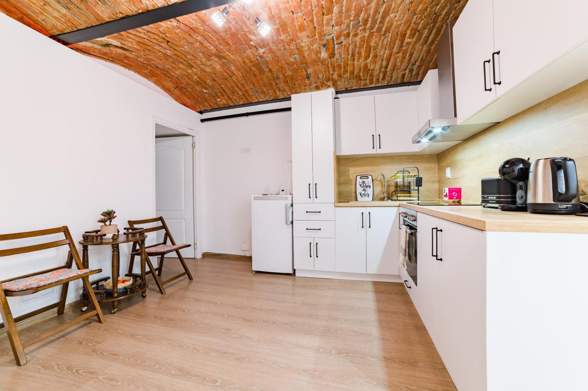 Sabin Apartments Private Parking Брашов Екстер'єр фото